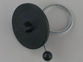 B002