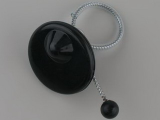 B003